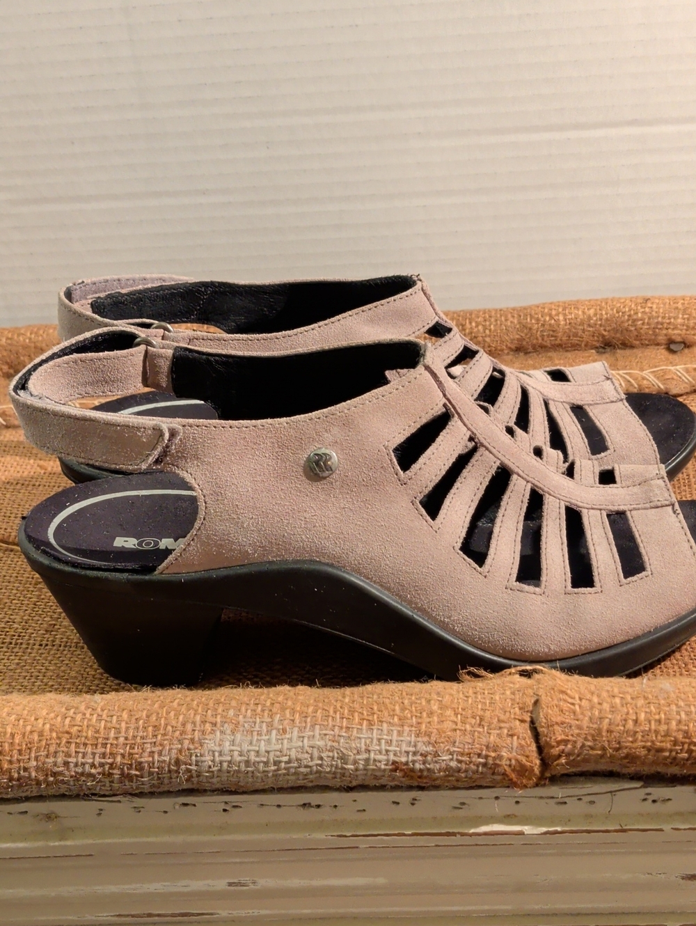 Romika Beige Taupe Cutout Slingback Heels Size 40